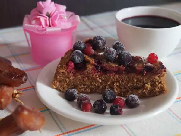 Фото блюда: Шарлотка со смородиной