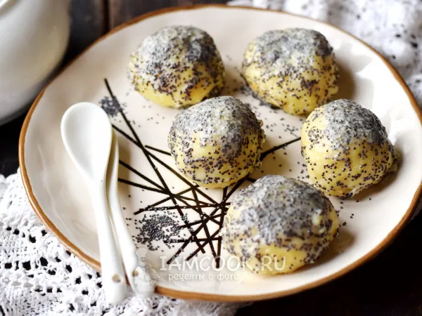 Фото блюда: Сырные бабки в сметанно-маковом соусе