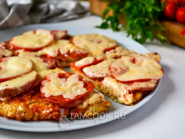 Фото блюда: Пицца из кабачков без муки на сковороде