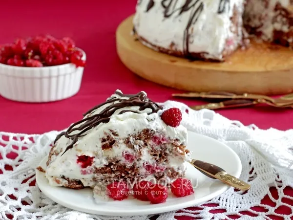Фото блюда: Торт «Панчо» с малиной и бананами