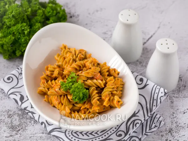 Фото блюда: Макароны со сливками и помидорами