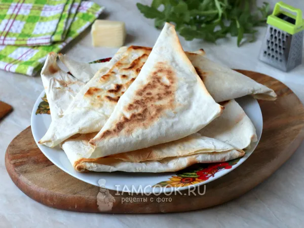 Фото блюда: Конвертики из лаваша с яйцом и сыром (на сковороде)