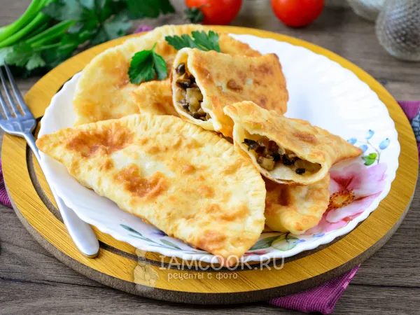 Фото блюда: Чебуреки с грибами