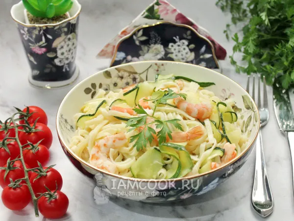 Фото блюда: Лингвини с креветками и цукини