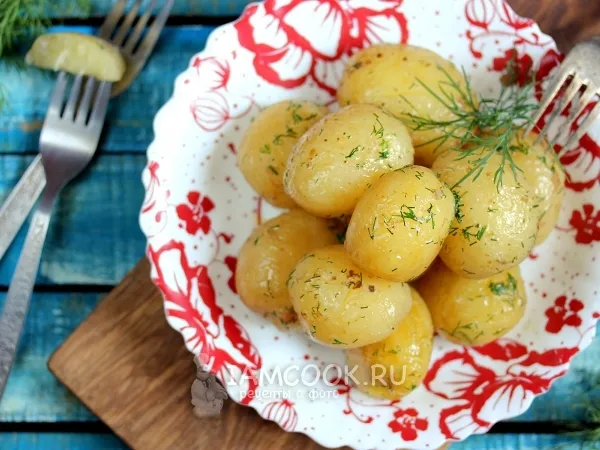 Фото блюда: Молодая картошка с маслом и укропом