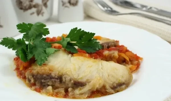 Фото блюда: Филе черноморской акулы с овощами