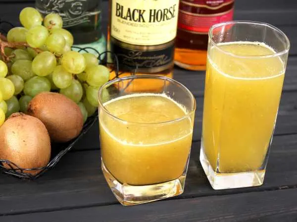 Фото блюда: Коктейль из киви и винограда