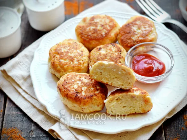 Фото блюда: Куриные котлеты со сливочным маслом и сыром