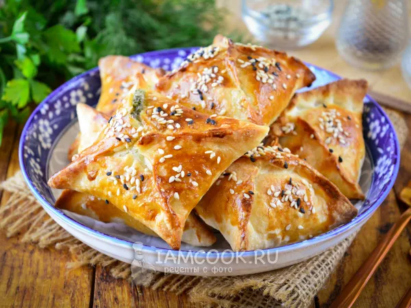 Фото блюда: Слойки с сыром и зеленью