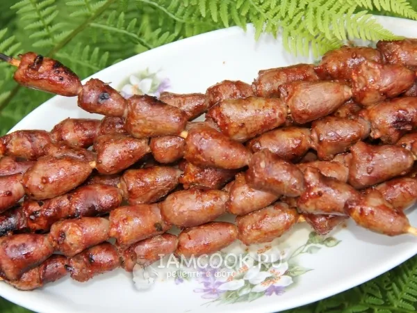 Фото блюда: Шашлык из куриных сердечек в томатном соусе