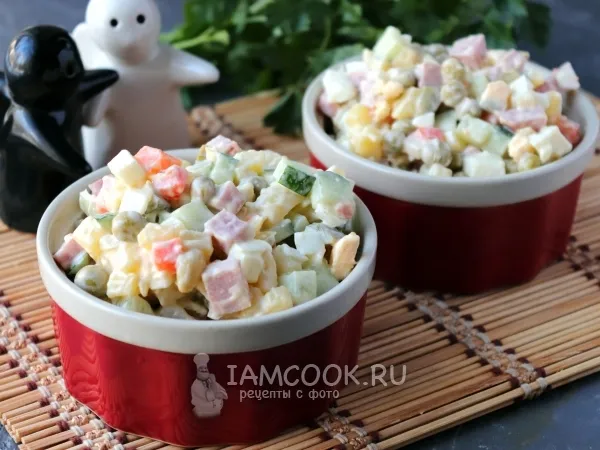 Фото блюда: «Оливье» с копченой колбасой