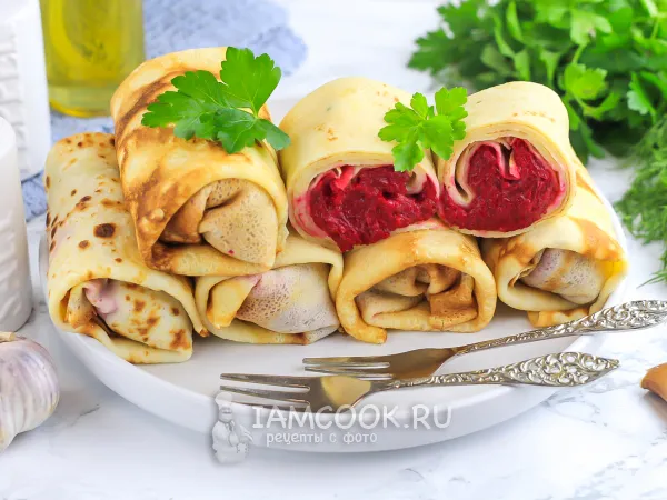 Фото блюда: Блины со свеклой