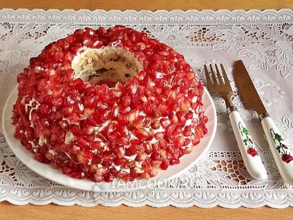 Фото блюда: Салат «Гранатовый браслет» без свёклы