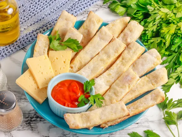 Фото блюда: Картофельно-сырные палочки в духовке