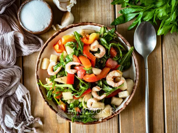 Фото блюда: Салат с креветками и грушей