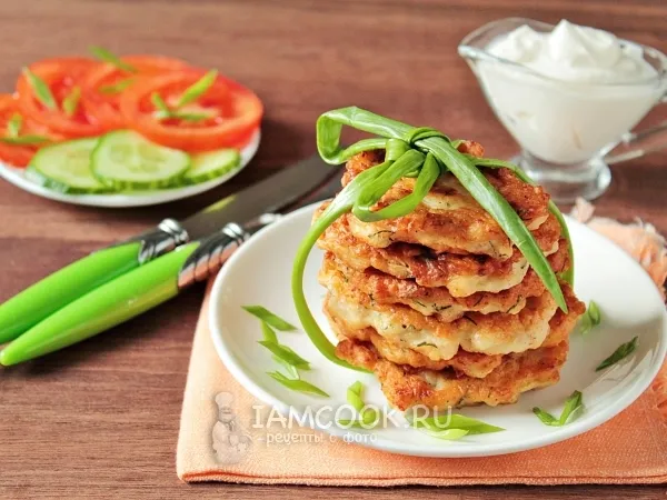 Фото блюда: Куриные оладьи с луком