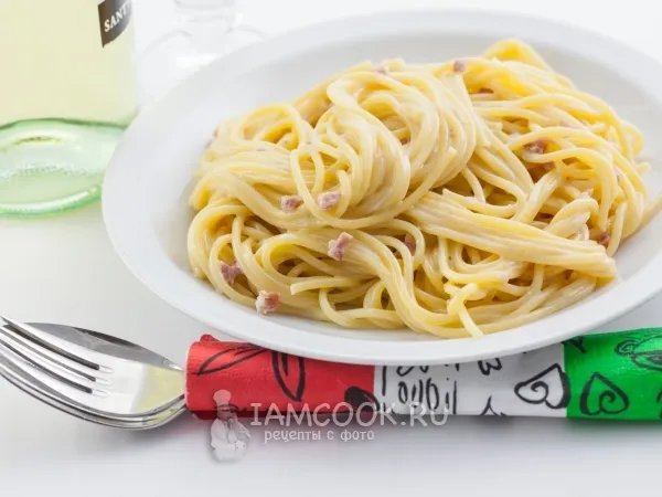 Фото блюда: Паста карбонара с ветчиной и сливками