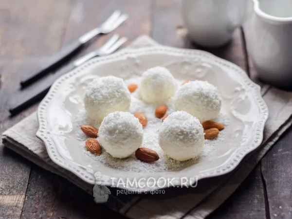 Фото блюда: Рафаэлло из творога и кокосовой стружки (ПП)