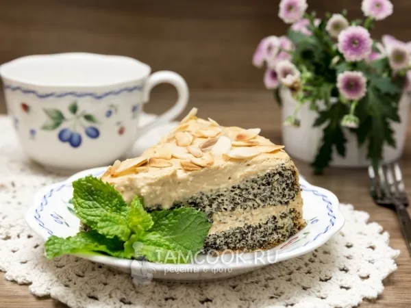 Фото блюда: Маковый торт с кремом из вареной сгущенки