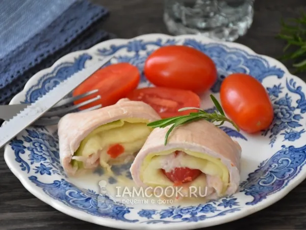 Фото блюда: Рулетики из индейки с начинкой в духовке