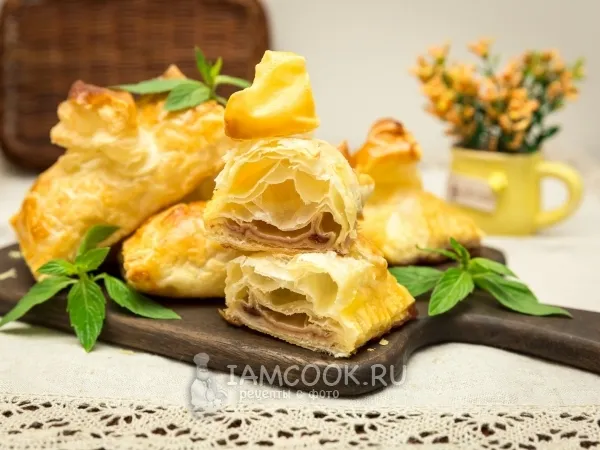 Фото блюда: Пирожки с повидлом из слоеного теста