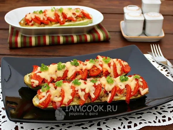 Фото блюда: Лодочки из кабачков с фаршем в духовке