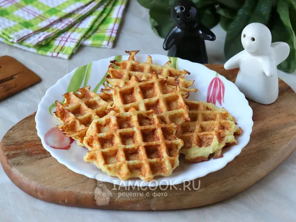 Фото блюда: Диетические вафли в вафельнице (кабачковые)