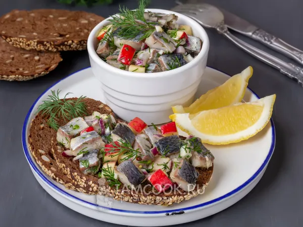 Фото блюда: Селедка с яблоками