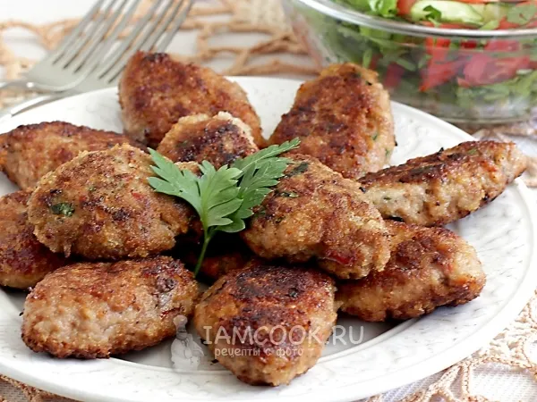 Фото блюда: Котлеты из свинины и говядины с овощами