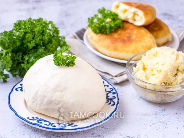 Фото блюда: Тесто для пирожков на сметане без дрожжей