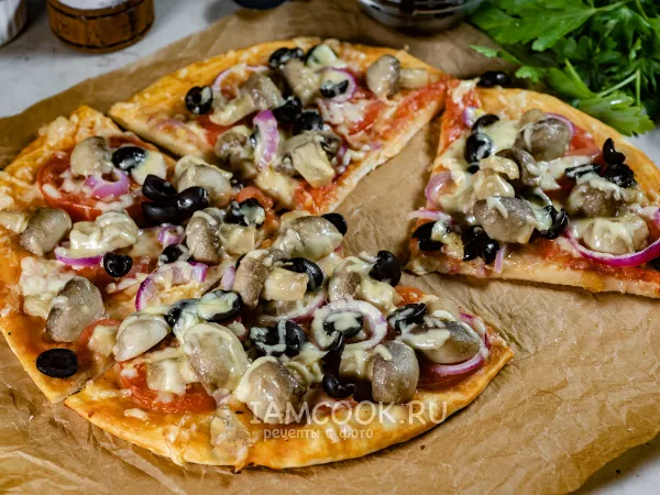Фото блюда: Пицца с маринованными шампиньонами