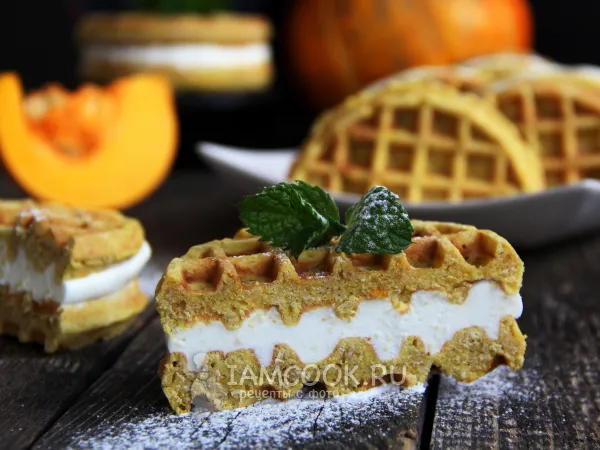 Фото блюда: Мягкие тыквенные вафли с суфле