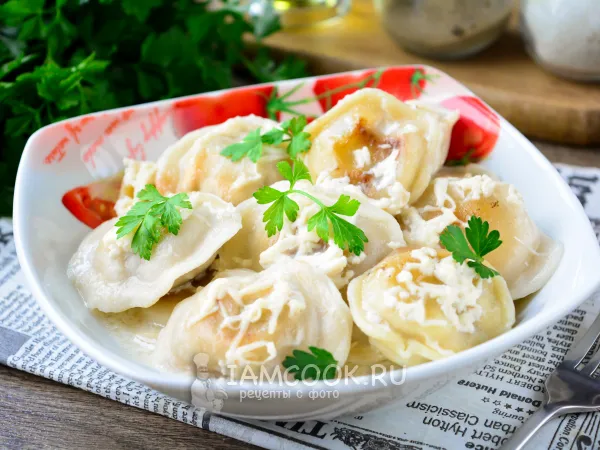 Фото блюда: Жареные пельмени с плавленым сыром