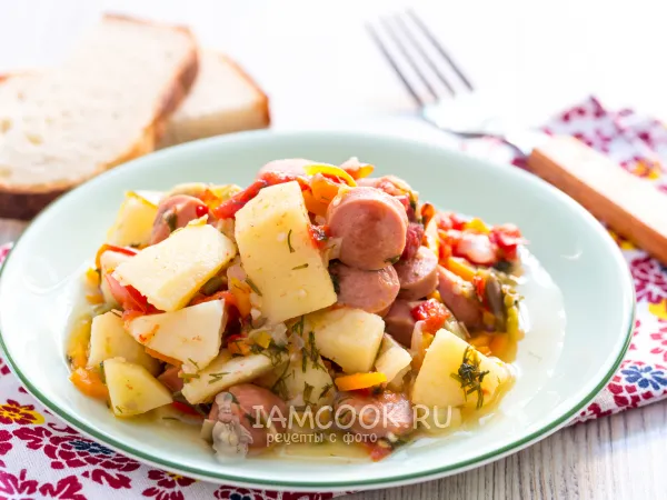Фото блюда: Жаркое с сосисками и овощами в казане