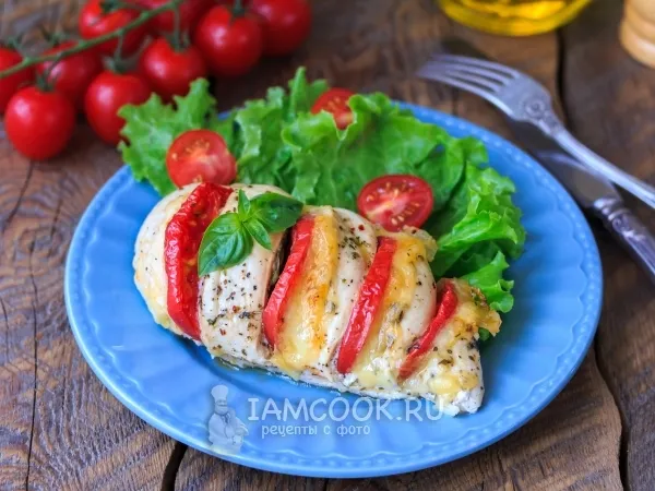 Фото блюда: Куриная грудка, фаршированная помидорами и сыром