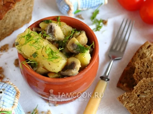 Фото блюда: Жареная картошка с грибами в мультиварке