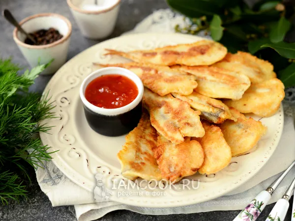 Фото блюда: Корюшка в кляре на сковороде