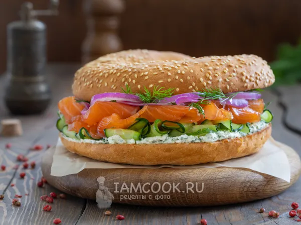 Фото блюда: Бейглы с лососем