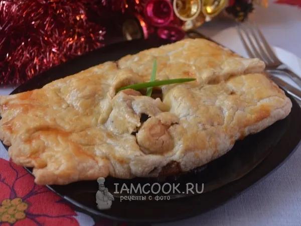 Фото блюда: Конверты из слоеного теста с курицей и грибами