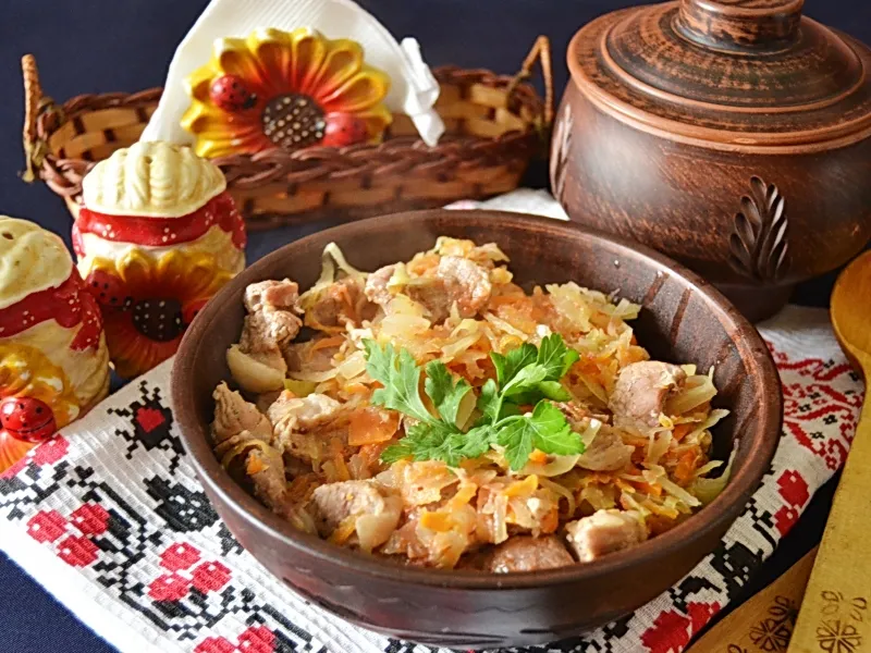 Фото блюда: Тушёная квашеная капуста со свининой