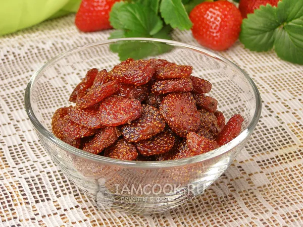Фото блюда: Цукаты из клубники в домашних условиях