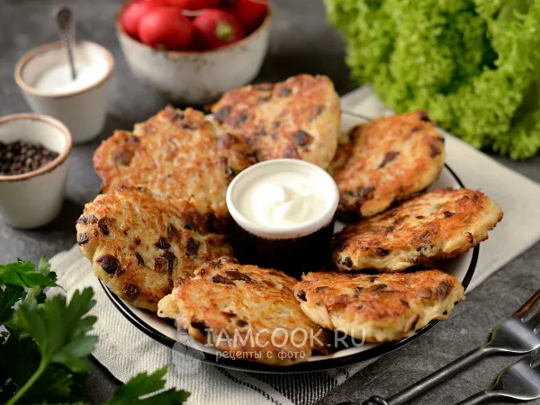 Фото блюда: Драники с курицей и грибами