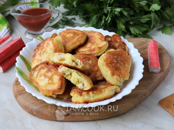 Фото блюда: Оладьи с крабовыми палочками (на кефире)