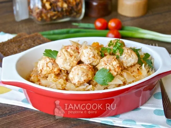 Фото блюда: Тушеная капуста с фрикадельками