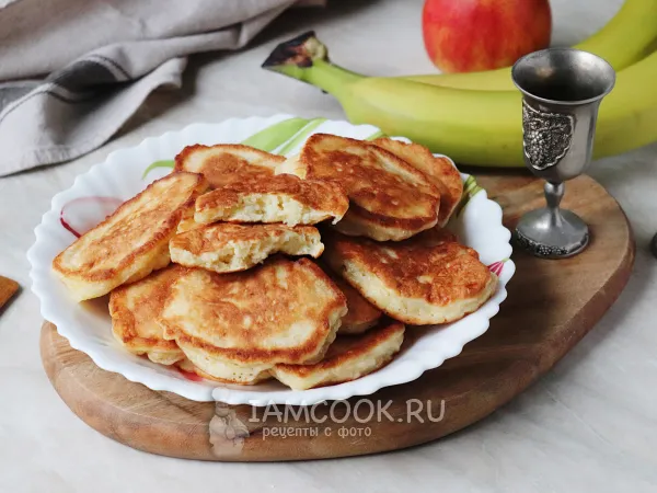 Фото блюда: Оладьи с яблоком и бананом (на кефире)