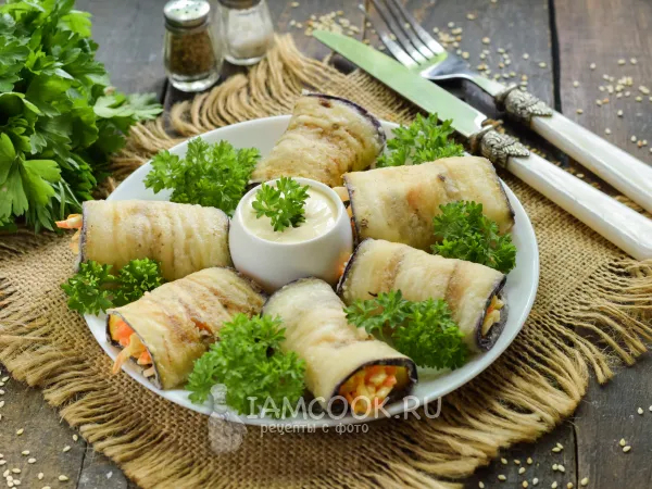 Фото блюда: Рулетики из баклажанов с морковью и сыром