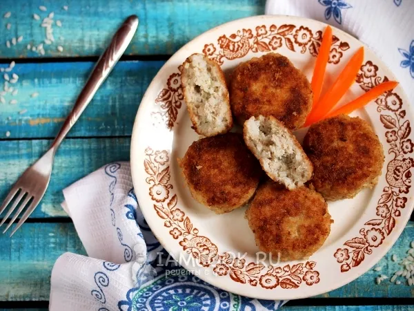 Фото блюда: Котлеты из свинины с рисом