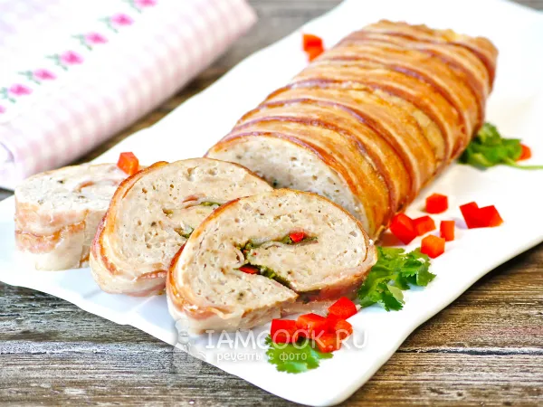 Фото блюда: Куриный рулет с беконом