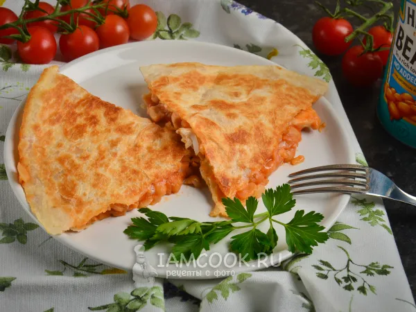 Фото блюда: Кесадилья с курицей и бобами