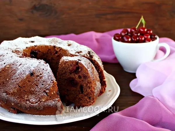 Фото блюда: Шоколадный манник с вишней